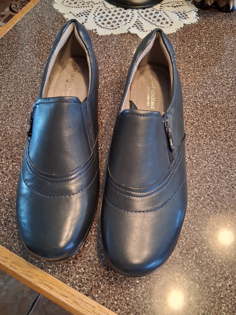 Women's Naturalizer, Clarissa In Navy. Size 11M.